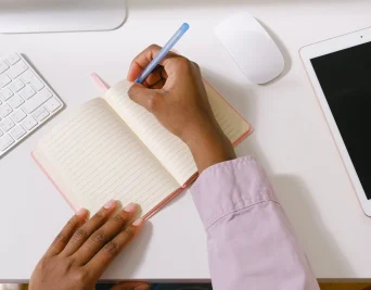 Eight Tips for Writing an Irresistible Native Ad Headline